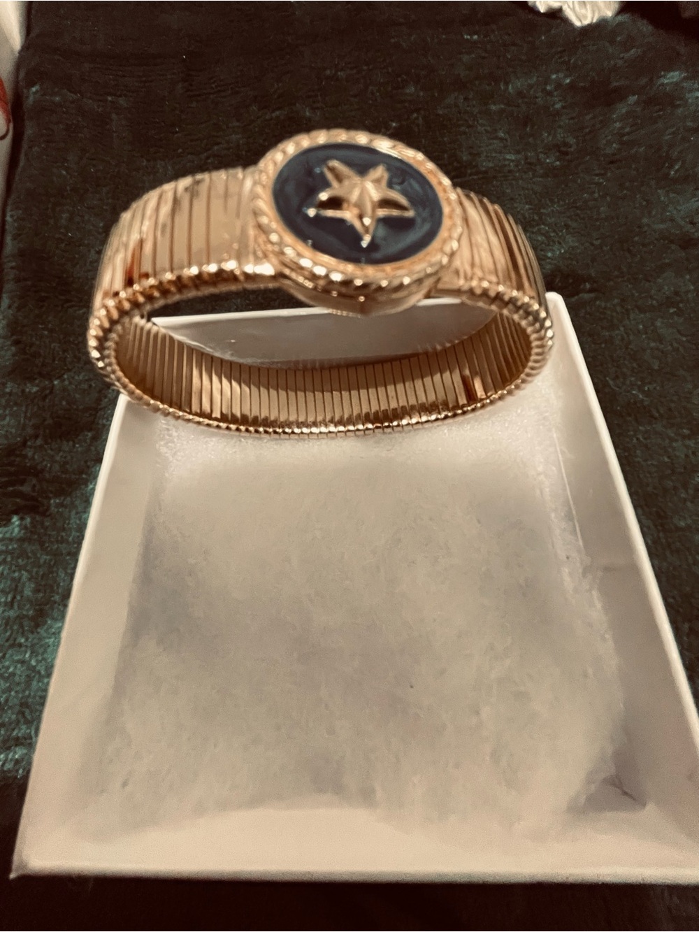 Vintage Gold Tone Star Medallion Stretch Bracelet with Black Enamel